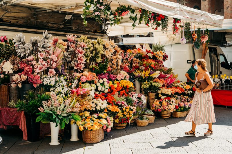 How to design a flower shop?